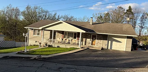 317 Erie St Photo 1