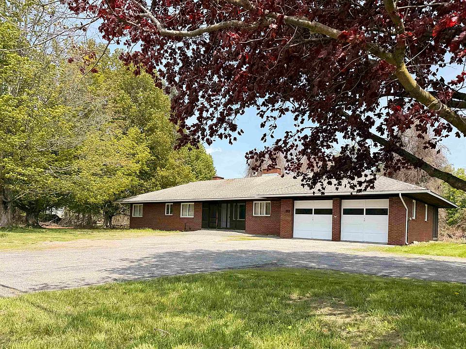 1st image of 422 Governor Hunt Road