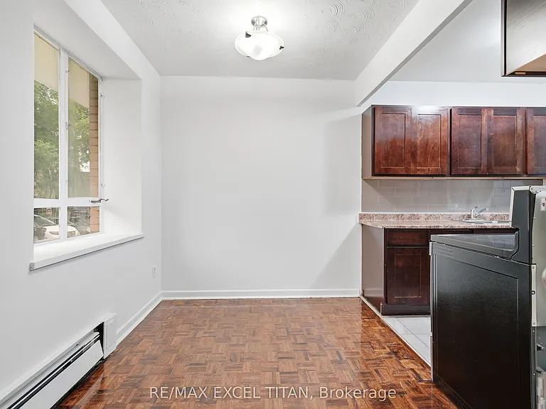 2895 Bathurst St #108 — Photo 11
