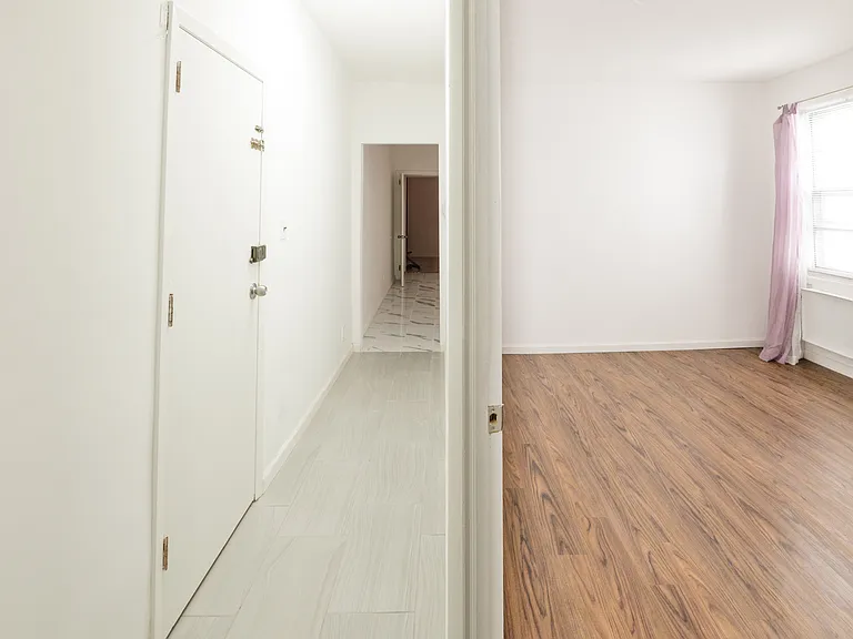 7111 19th Ave #1 — Photo 4