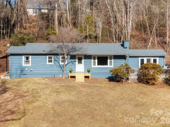 3 Valley Ln, Asheville, NC 28804