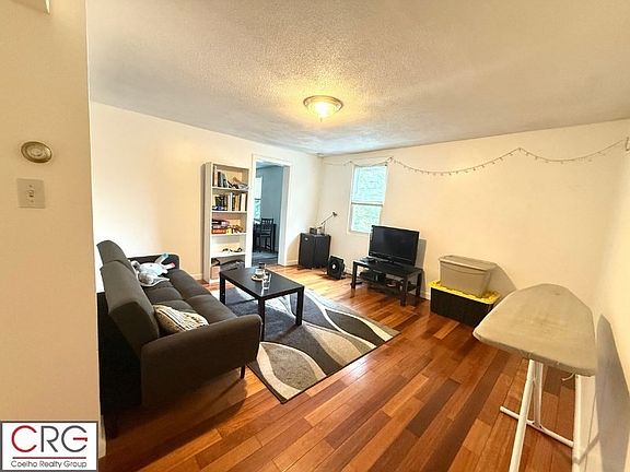4th image of 72 School St #2A