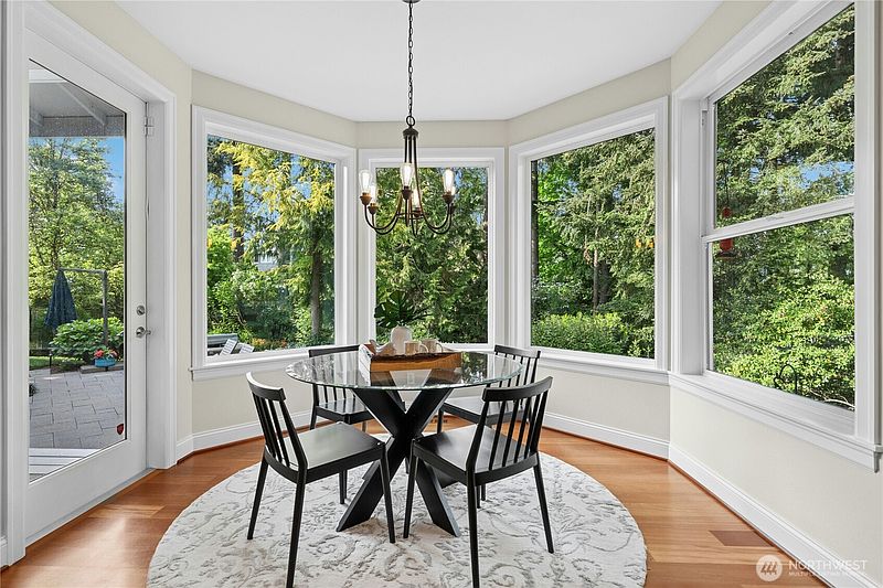 3rd image of 10806 SE 16th Street