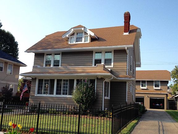 2nd image of 2111 Linden Ave