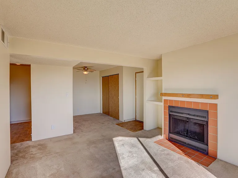 Americana Lakewood Apartments — Photo 21