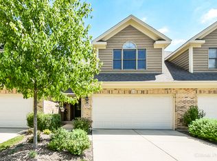 806 King Henry Ln, St Charles, IL