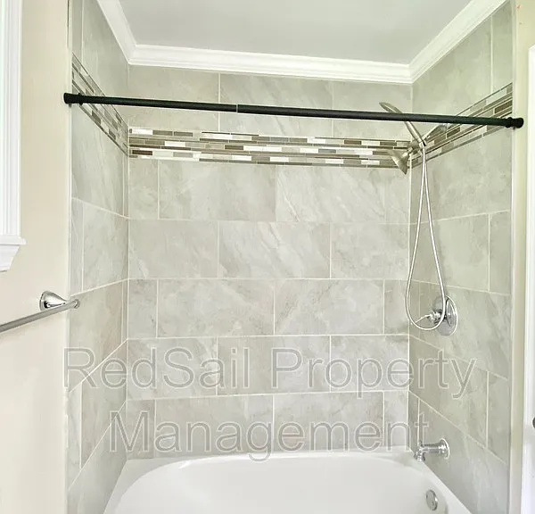 37 Pennwood Dr — Photo 9