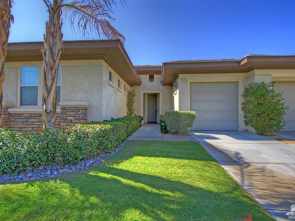 1st image of 79745 Amalfi Dr