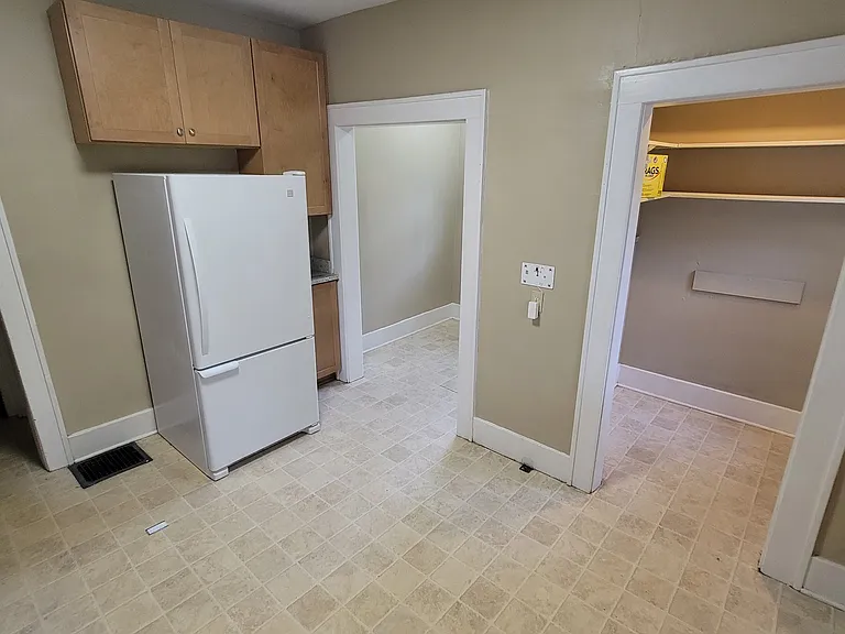 55 N Washington St — Photo 7