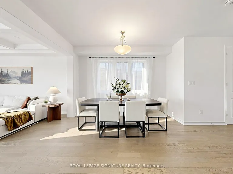 635 Newlove St — Photo 14