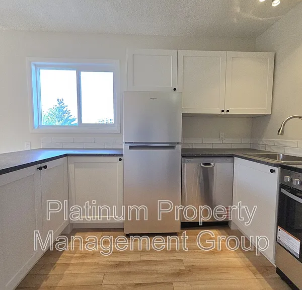 1001 2nd Ave NW #9 — Photo 1
