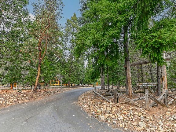 3rd image of 26897 Spring Ct