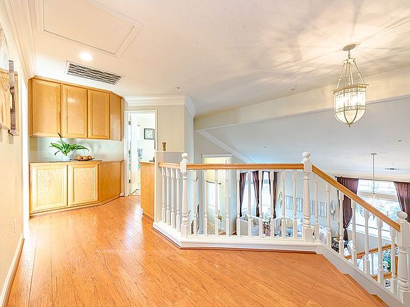 5th image of 5500 New Harbor Ct
