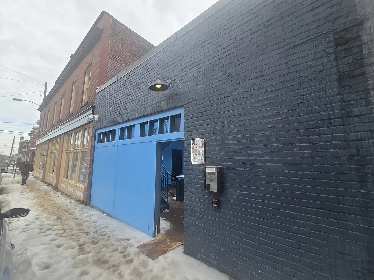 Building Photo - 301 Goshen St #20D
