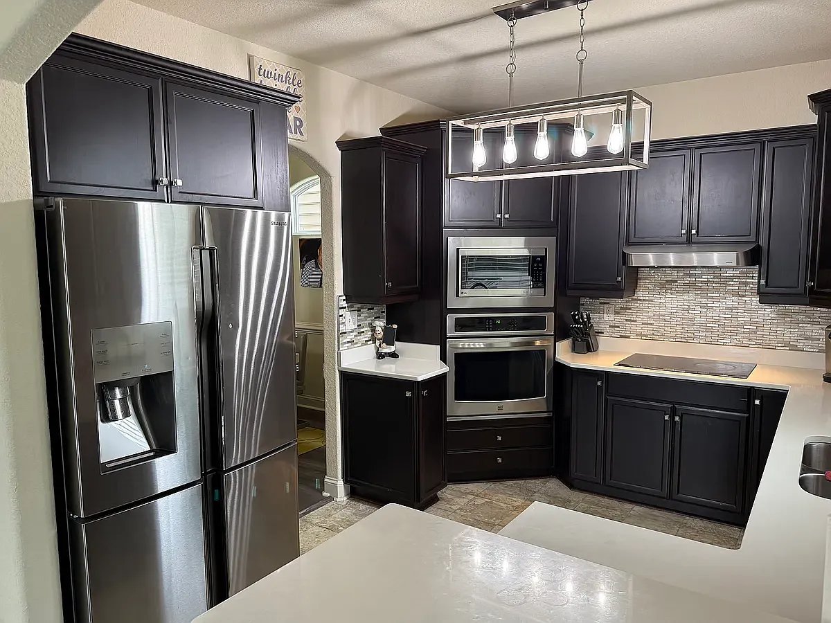 4 bed, 3.5 bath, 2358 sqft, $3,200 — Photo 4
