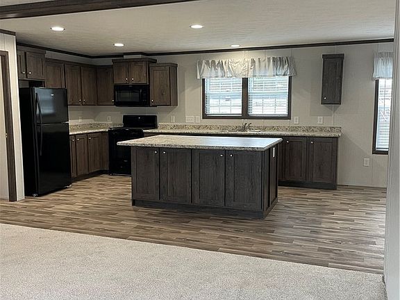 3rd image of 1328 Hidden Valley Dr