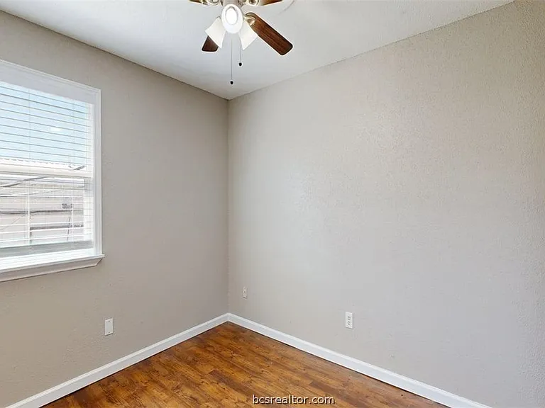 806 Oran Cir #G — Photo 12