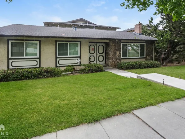 1574 Tenaka Pl #3, Sunnyvale, CA 94087