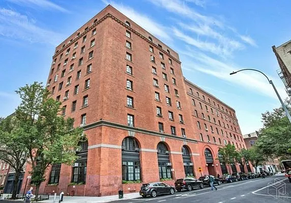 Rented by NY Living Solutions | media 5