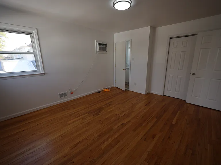 475 Beach Rd #2 — Photo 29