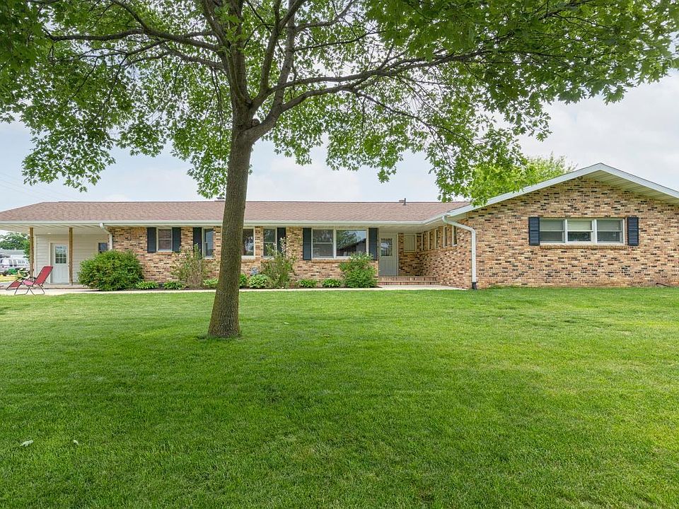 206 Oak Park Cir, Parkersburg, IA 50665 Zillow