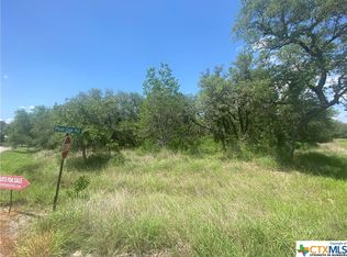 16 Post Oak Dr, Inez, TX 77968