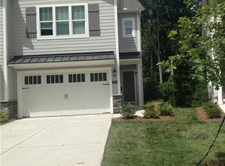 5222 Valley Stream Rd, Charlotte, NC 28209