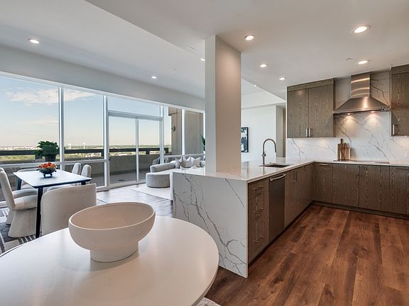 4th image of 3111 Welborn St APT 1306