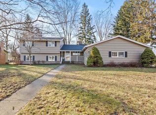11 N Hollow Rd, Rochester, NY 14626