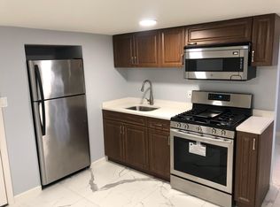 3145 N Lamon Ave #B, Chicago, IL 60641