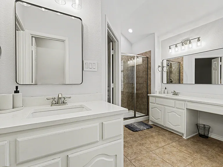 11709 Wild Pear Ln — Photo 16