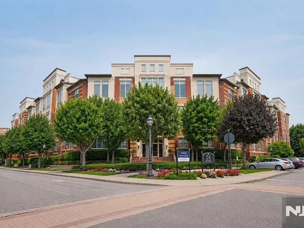 24 Ave At Port Imperial #316, West New York, NJ 07093