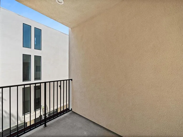 3564 N Eagle Rock Blvd #1 — Photo 27