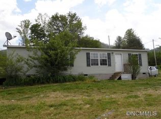 5185 Chapel Hill Rd, Marshall, NC 28753