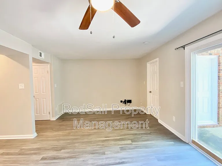 398 Circuit Ln #E — Photo 7