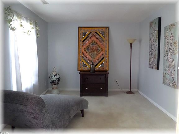 3rd image of 834 Chapin Wood Dr
