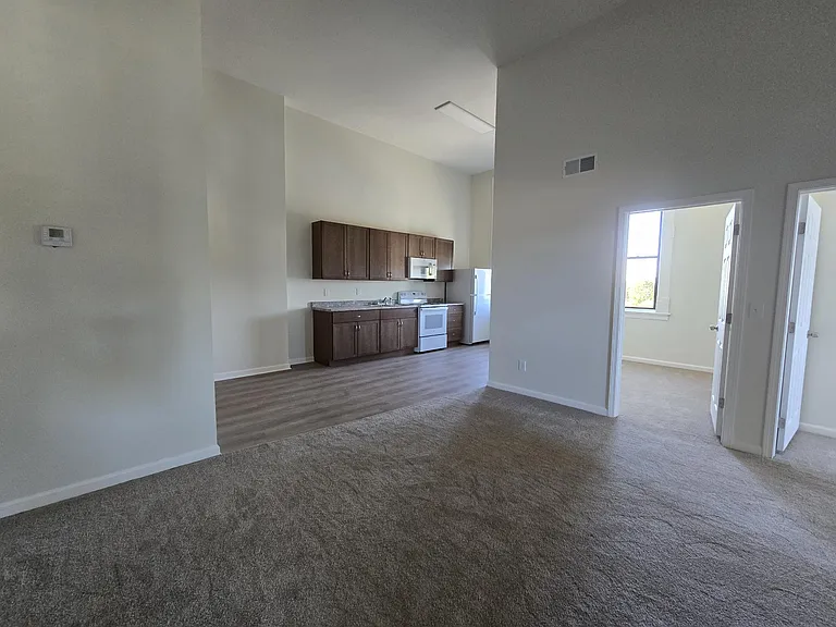 Campbell Lofts — Photo 6