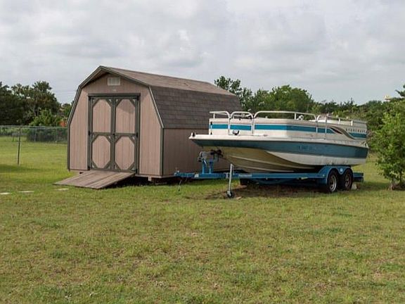 3rd image of 740 E Lone Star Dr