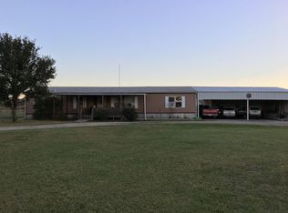 614 E Travis St, Gordon, TX 76453