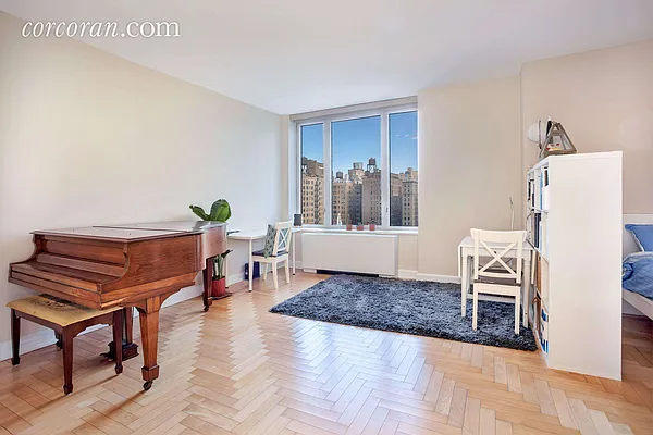 Rented by Corcoran | media 7