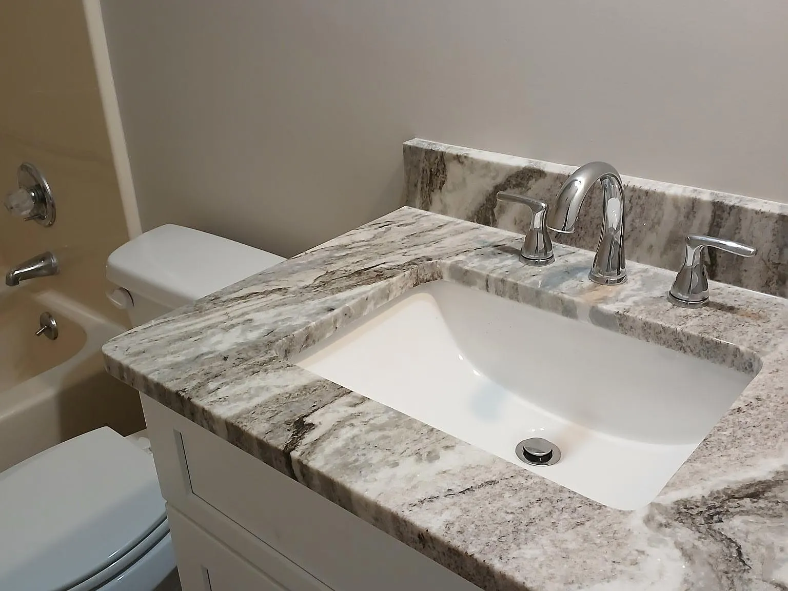 2 bed, 2.0 bath, 1000 sqft, $1,200 — Photo 4