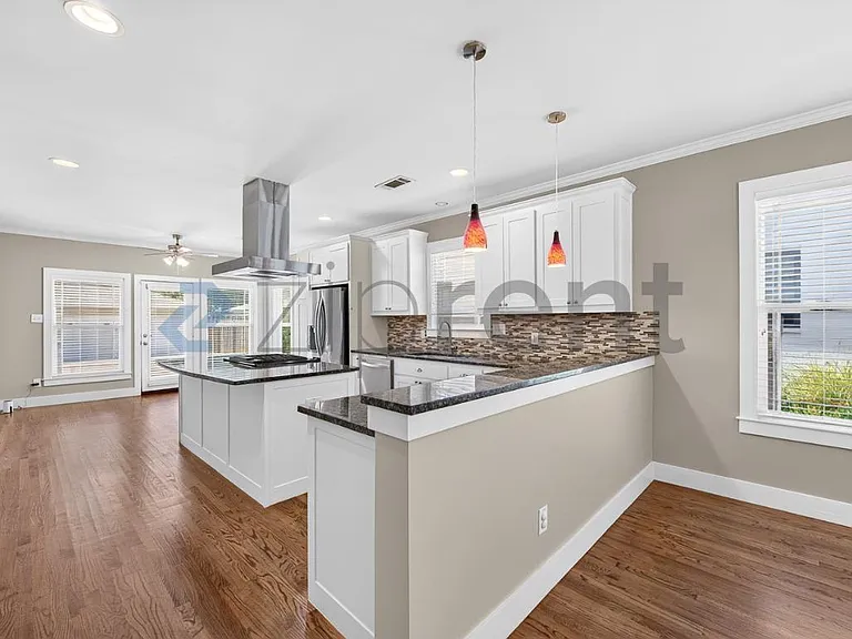 5910 Goliad Ave — Photo 12