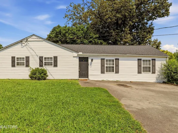 4400 Nicholas Dr, Knoxville, TN 37912