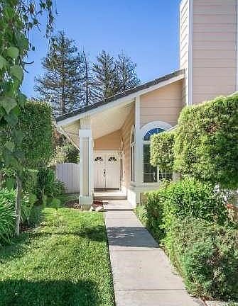 4th image of 2467 Chaucer Pl