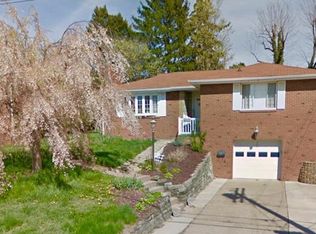 999 El Rancho Dr, Pittsburgh, PA 15220