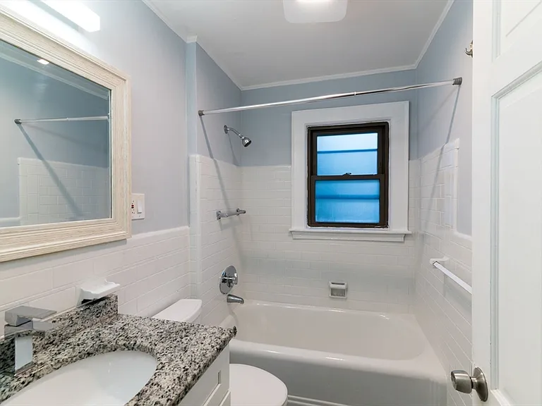 4 Weston Ave #2 — Photo 17