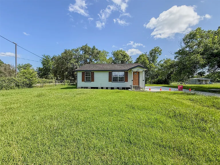 6310 Brookside Rd — Photo 4
