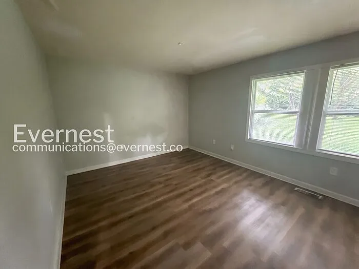 910 Canton Pl — Photo 12