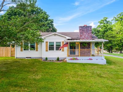 310 Oak St, Hillsville, VA, 24343