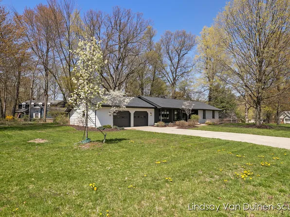 7567 Doubloon Dr SE, Grand Rapids, MI 49546